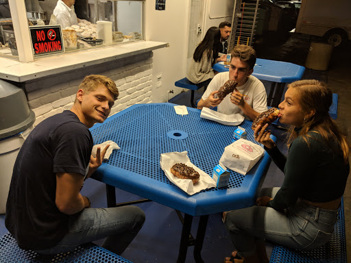 Donut Shop «Rolling Pin Donuts», reviews and photos, 2153 Las Posas Rd, Camarillo, CA 93010, USA