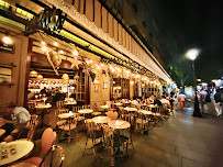 Atmosphère du Restaurant Mon Creme à Paris - n°3