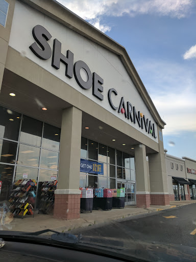 Shoe Carnival, 5161 Hinkleville Rd, Paducah, KY 42001, USA, 