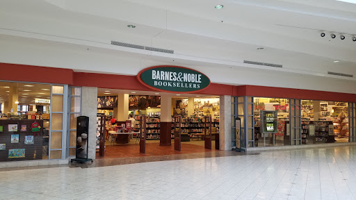 Shopping Mall «Lakeview Square Mall», reviews and photos, 5775 Beckley Rd, Battle Creek, MI 49015, USA