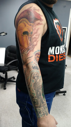 Tattoo Shop «Skin Gallery-Tattoos», reviews and photos, 37292 US-18, Prairie du Chien, WI 53821, USA