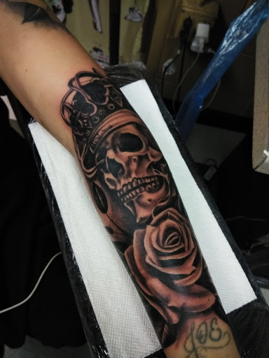 Tattoo Shop «Rock Me Tattoo & Piercing Co.», reviews and photos, 9838 Magnolia Ave, Riverside, CA 92503, USA