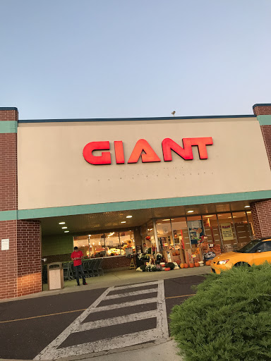 Giant Food Stores, 611 Main St, Harleysville, PA 19438, USA, 