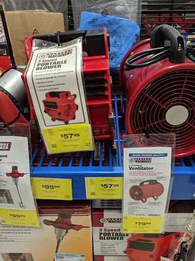 Hardware Store «Harbor Freight Tools», reviews and photos, 1508 N Cunningham Ave, Urbana, IL 61802, USA