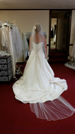 Bridal Shop «Country Threads Bridal by Gail», reviews and photos, 194 Doe Run Rd, Manheim, PA 17545, USA