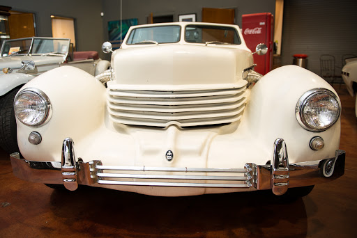 Used Car Dealer «Collierville Auto Center», reviews and photos, 651 W Poplar Ave, Collierville, TN 38017, USA