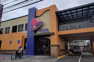 Taco Bell El Carmen image