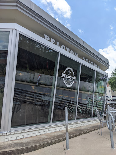 Barbecue Restaurant «Red Hub Food Co.», reviews and photos, 202 10th St NW, Charlottesville, VA 22903, USA