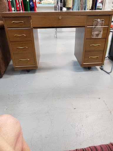 Thrift Store «Lake Wales Care Center», reviews and photos, 201 N Scenic Hwy, Lake Wales, FL 33853, USA