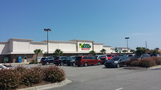 Grocery Store «Lowes Foods of Ocean Isle Beach», reviews and photos, 6278 Beach Dr SW #5, Ocean Isle Beach, NC 28469, USA