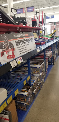 Hardware Store «Harbor Freight Tools», reviews and photos, 1460 Main St, Hamilton, OH 45013, USA