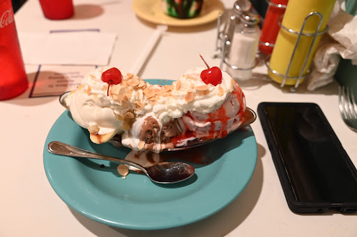 Dessert Shop «Beaches & Cream Soda Shop», reviews and photos, 1800 Epcot Resorts Blvd, Orlando, FL 32830, USA