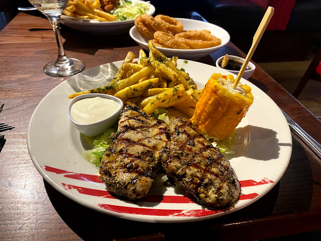 Comments and reviews of TGI Fridays - Newport
