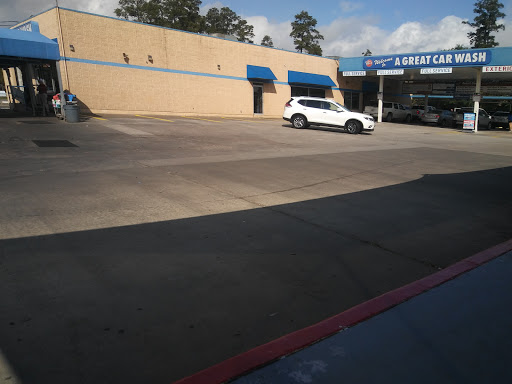 Car Wash «Simoniz Car Wash», reviews and photos, 2502 W Davis St, Conroe, TX 77304, USA