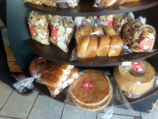 Panadería y Pasteleria La Ideal - Tienda Principal