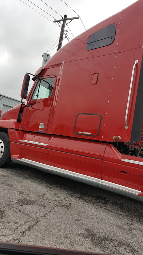 Truck Centers Inc. - Freightliner Western Star Dealer