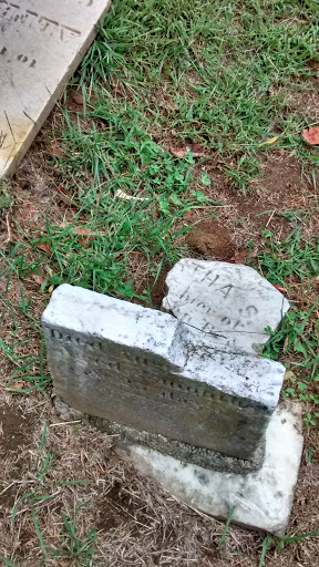 Memorial Park «Captain Stephen Olney Memorial Park», reviews and photos, Smithfield Rd, North Providence, RI 02904, USA