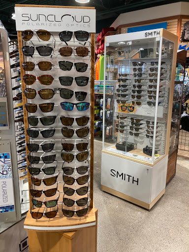 Outdoor Sports Store «Eastern Mountain Sports», reviews and photos, 1475 Western Ave, Albany, NY 12203, USA