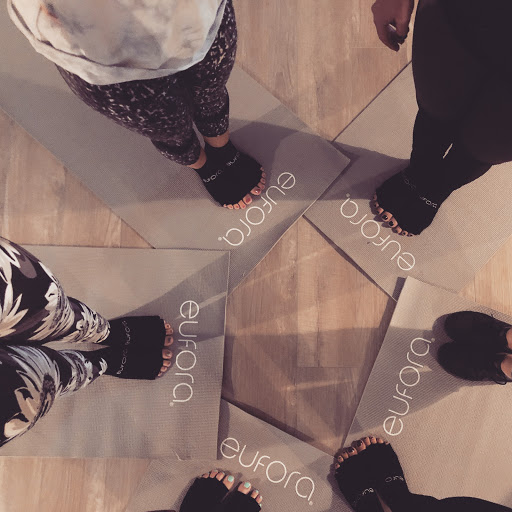 Beauty Salon «Mint Salon», reviews and photos, 827 S State St, Lockport, IL 60441, USA