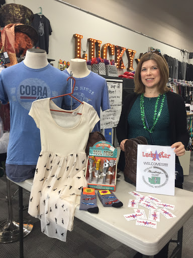 Consignment Shop «Lucky Star Consignment Clothing», reviews and photos, 3276 NW Plaza Rd, Silverdale, WA 98383, USA