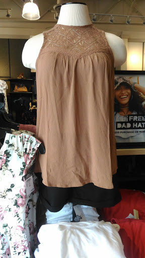 Clothing Store «rue21», reviews and photos, 962 N Main St, Tooele, UT 84074, USA