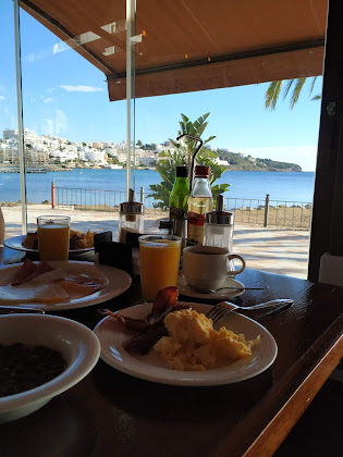 Plats et boissons hôtels Apartamentos Llobet Eivissa 07800 Ibiza