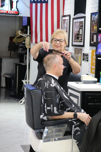 Hair Salon «Realmen Signature Barber Shop», reviews and photos, 6149 N Scottsdale Rd #108, Scottsdale, AZ 85250, USA