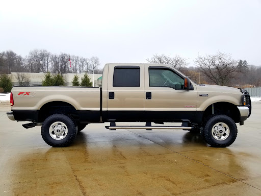 Car Dealer «Pure Automotive», reviews and photos, 4509 Renaissance Pkwy, Warrensville Heights, OH 44128, USA