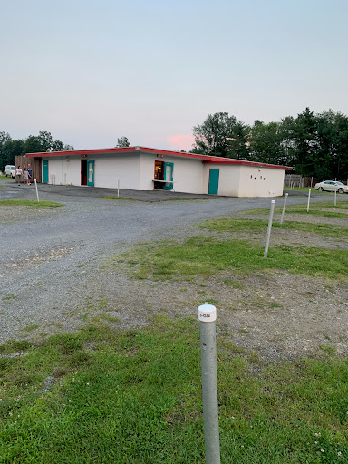 Drive-in Movie Theater «Malta Drive-In Theatre», reviews and photos, 2785 U.S. 9, Malta, NY 12020, USA
