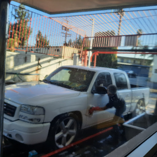 Car Wash «Mountain Avenue Car Wash», reviews and photos, 820 N Mountain Ave, Ontario, CA 91762, USA