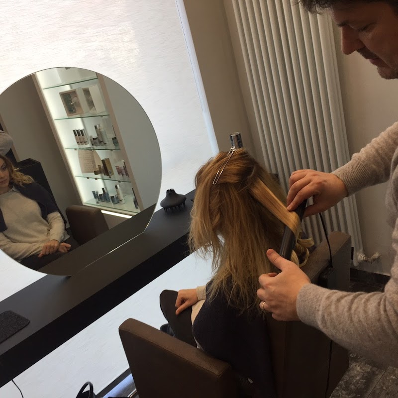 Andrea Di Biccari - Parrucchiere - Hairspa Salon