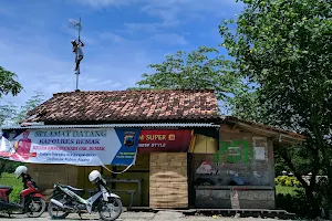 Warung Makan Ibu Hj. Kadri image