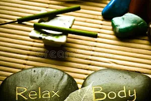 Sri Ayurveda Therapy ,foot reflexology - Unisex Massage at Home image