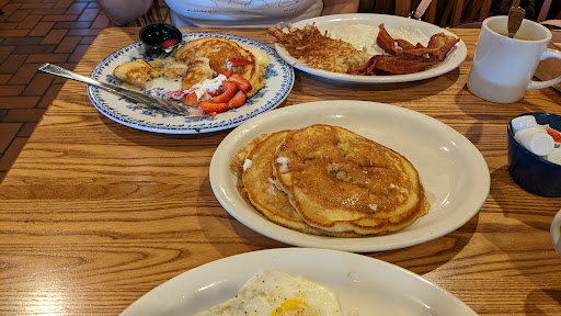 American Restaurant «Cracker Barrel Old Country Store», reviews and photos, 4343 Lakeland Park Dr, Lakeland, FL 33809, USA