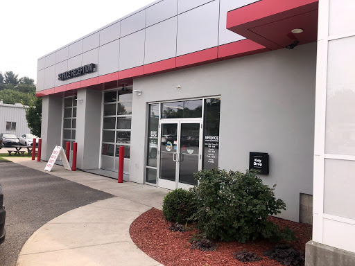 Car Dealer «Torrington Toyota», reviews and photos