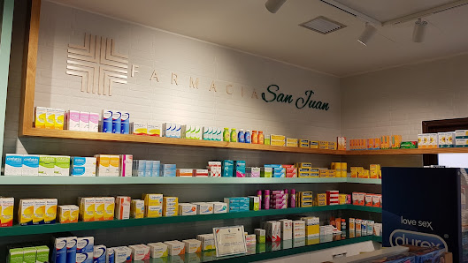 Farmacia San Juan C. San Juan, 95, 38389 La Victoria de Acentejo, Santa Cruz de Tenerife, España