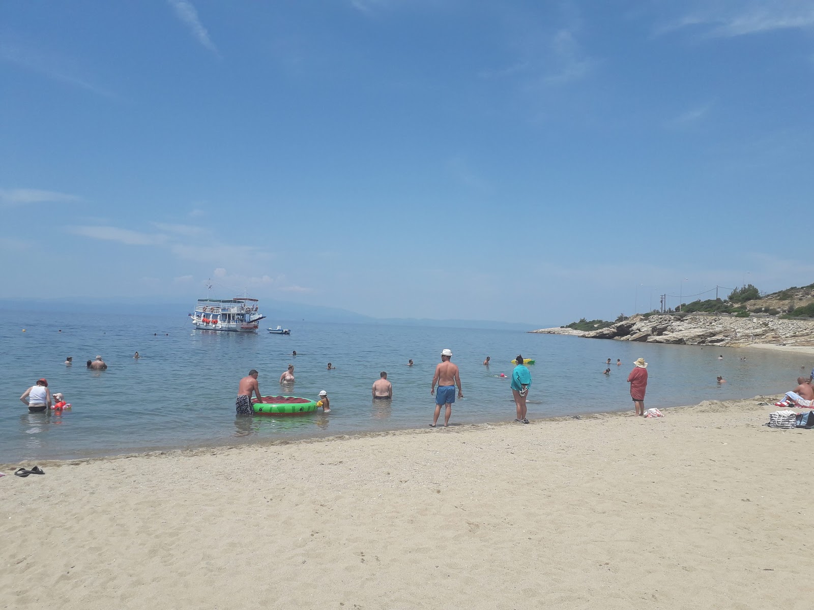 Foto van Platanes beach met hoog niveau van netheid