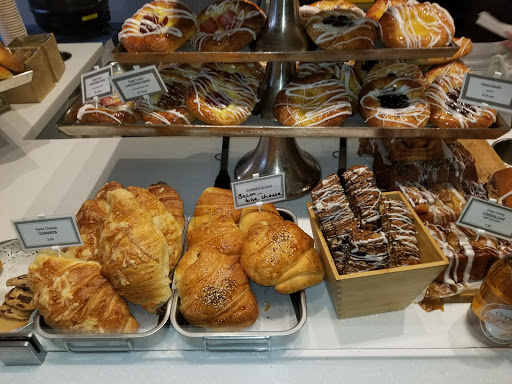 Le Delice Pastry Shop