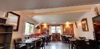 Atmosphère du Restaurant français La Maison du Pressoir à Crosne - n°10