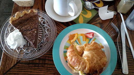 Cafe «Gathering Grounds Patisserie & Cafe», reviews and photos, 24 E Main St, Luray, VA 22835, USA