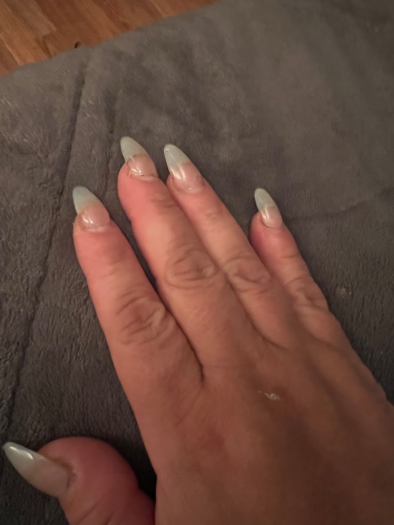 Cindy's Divine Nails 54656