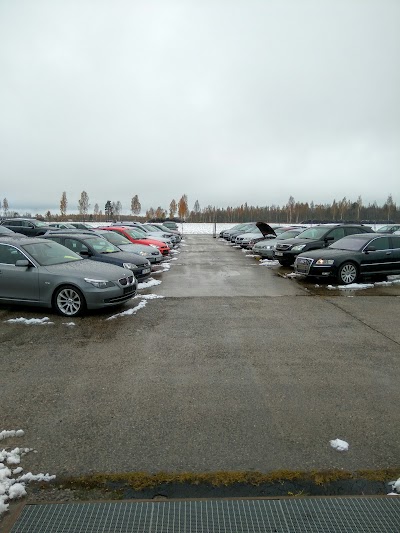 Photos of Raadi Autokeskus