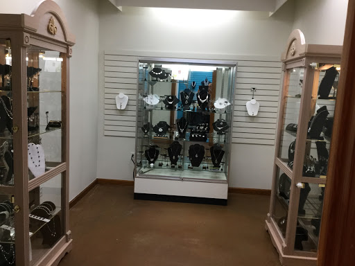 Jewelry Store «The Gilded Lily», reviews and photos, 11943 Coursey Blvd Suite A, Baton Rouge, LA 70816, USA