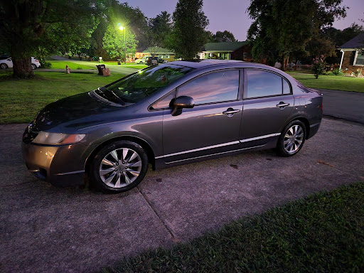 Used Car Dealer «Neutz Brothers Cars,Trucks & Vans», reviews and photos, 10404 Watterson Trail, Jeffersontown, KY 40299, USA