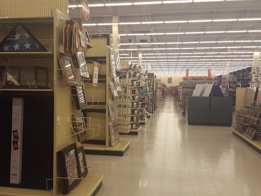 Craft Store «Hobby Lobby», reviews and photos, 200 S Randall Rd, Elgin, IL 60123, USA