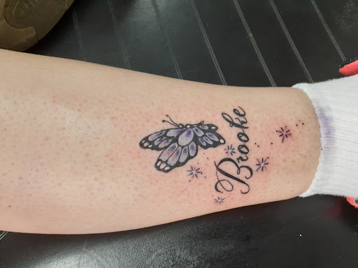 Tattoo Shop «Bombshell Ink», reviews and photos, 113 N Shiawassee St, Corunna, MI 48817, USA