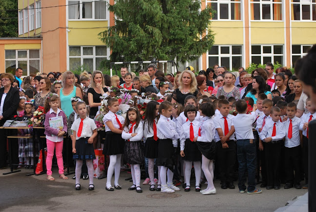 Școala Generală „Avram Iancu” - Școală