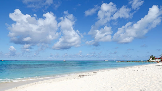 Cockburn Town beach