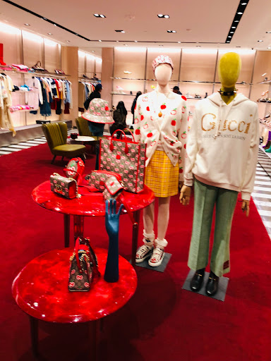 Shopping Mall «Desert Hills Premium Outlets», reviews and photos, 48400 Seminole Dr, Cabazon, CA 92230, USA