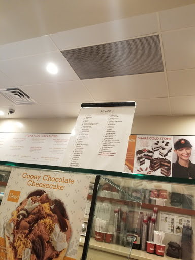 Ice Cream Shop «Cold Stone Creamery», reviews and photos, 7971 N Blackstone Ave, Fresno, CA 93720, USA